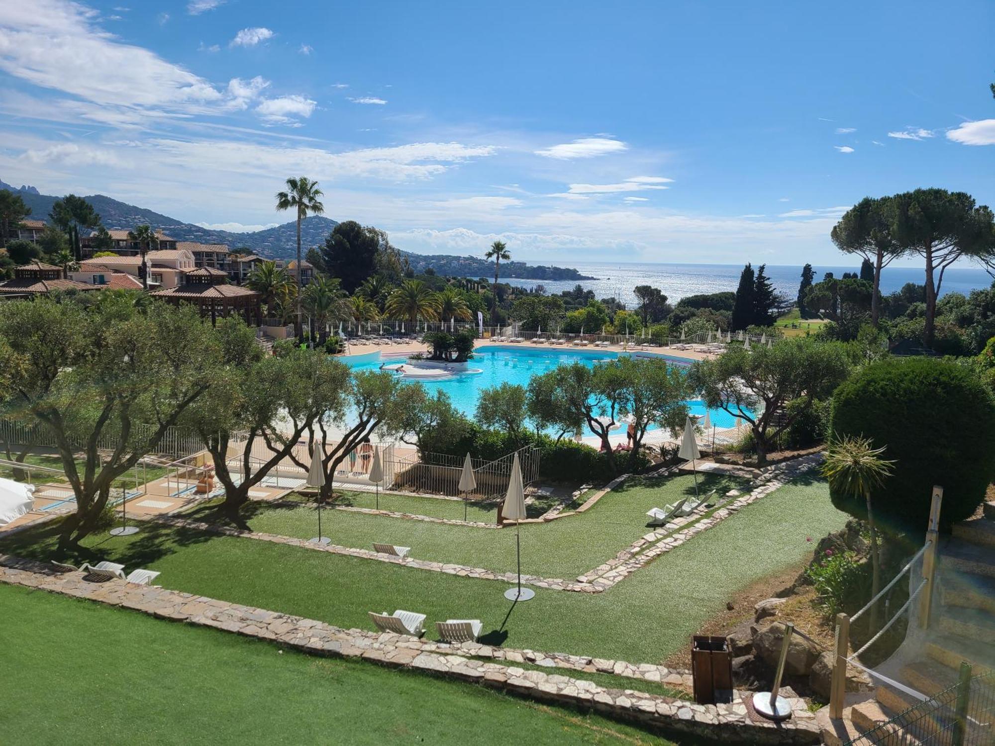 Evasion Nature A Cap Esterel Jardin, Mer & Golf Tout Confort Saint-Raphaël Exteriör bild